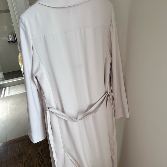 New Babaton Flowy Trench - Picture 5 of 6